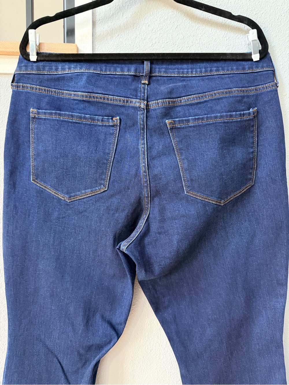 Old Navy Kicker Boot-Cut Dark Wash Jeans Size 18 - Picture 7 of 12